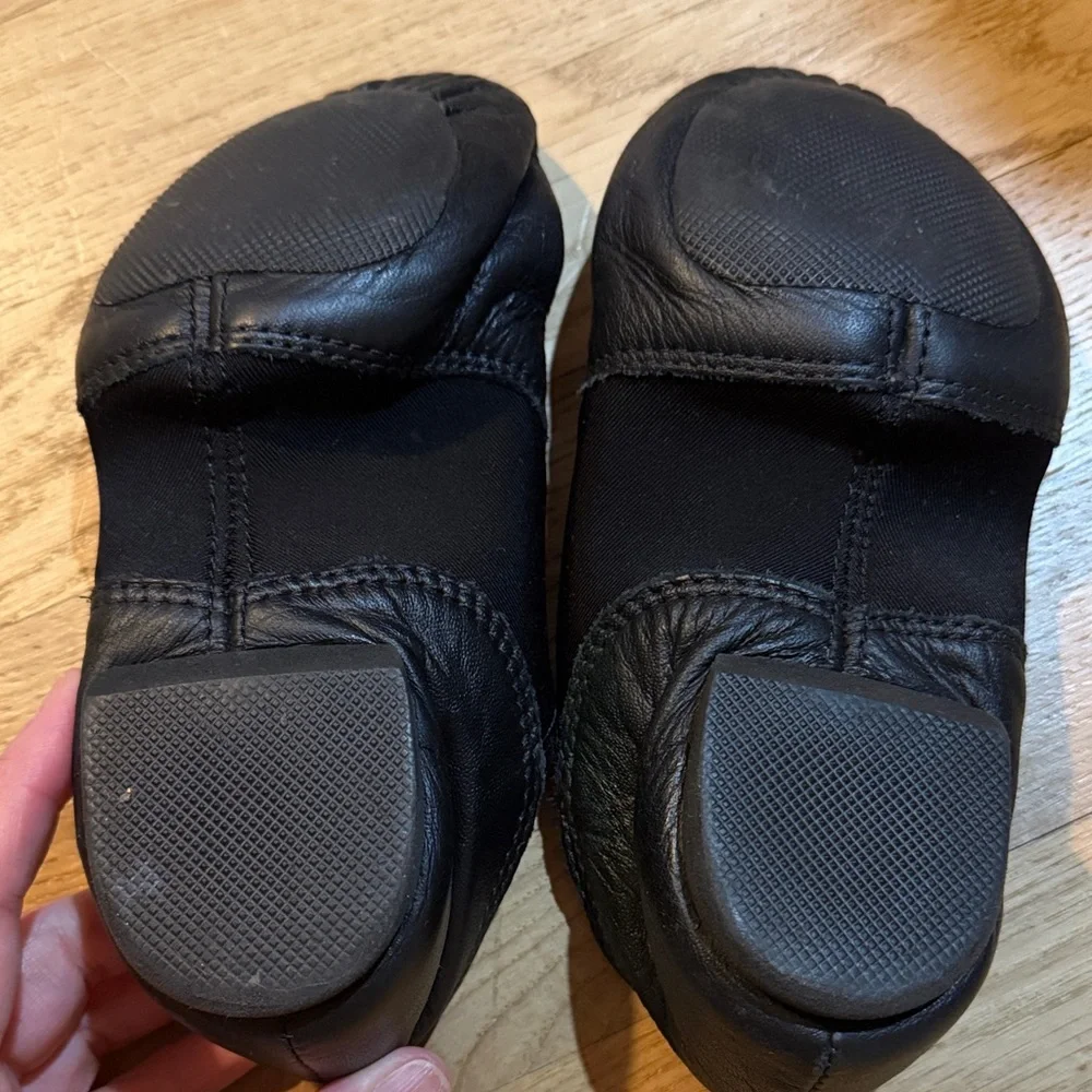 Capezio Split Sole Jazz Show 3.5 - Picture 2 of 5